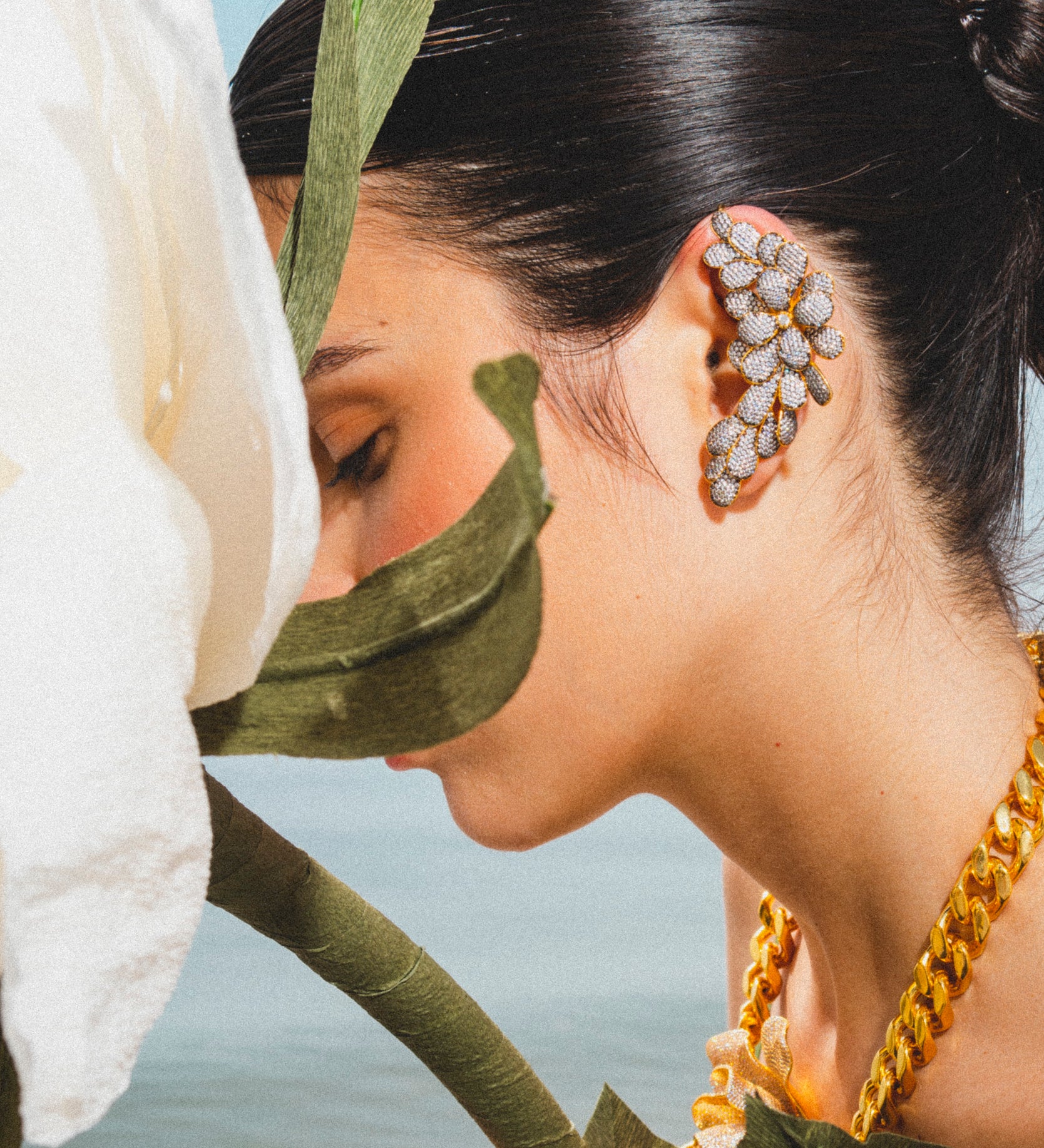 BLOSSOM EARCUFF