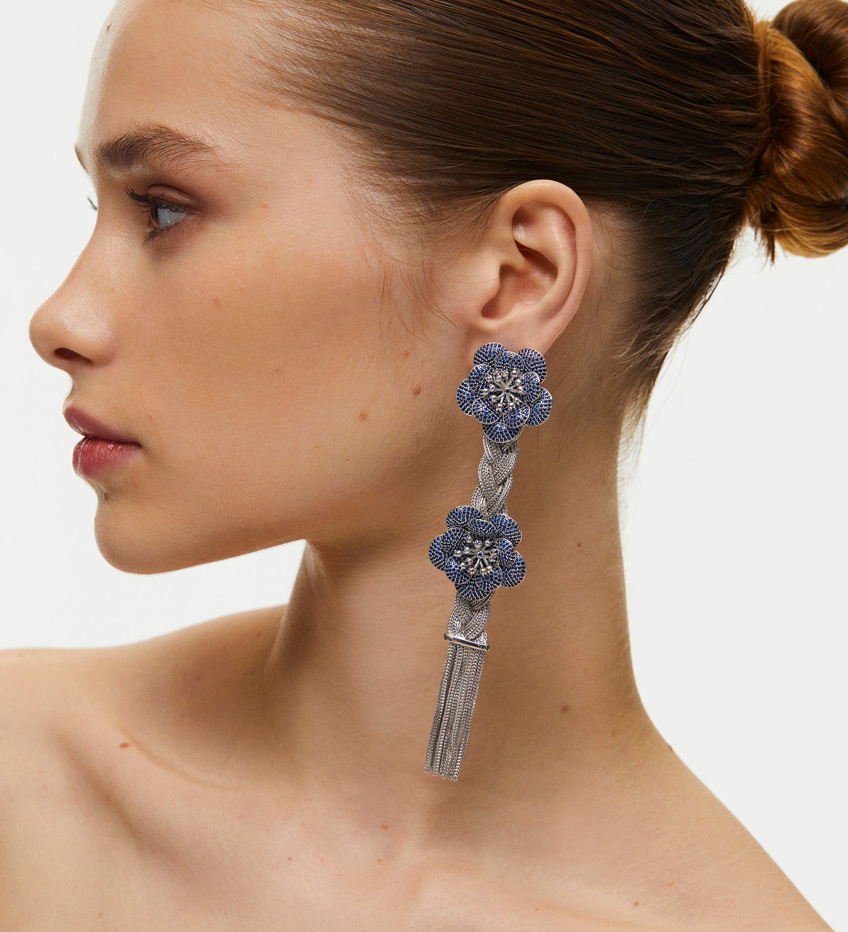 CARNATION BRAID EARRINGS